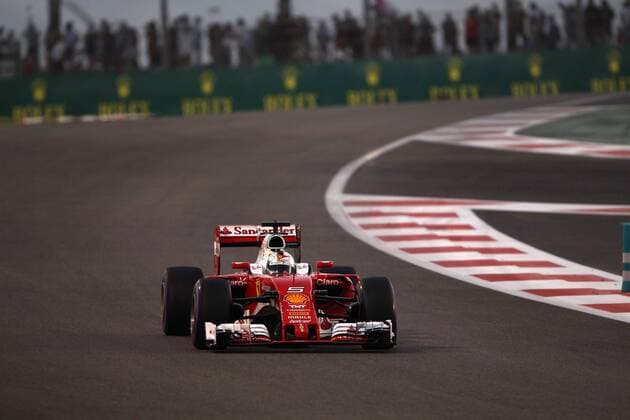 Abu Dhabi Grand Prix, UAE 24 - 27 November 2016 26.11.2016 - Qualifying, Sebastian Vettel (GER) Scuderia Ferrari SF16-H 