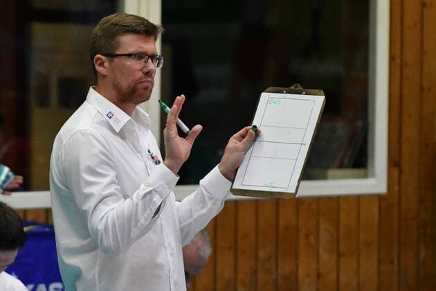 GER,VBL, SVG Lueneburg vs TSV Herrsching 26.11.2016, Gellersenhalle, Lueneburg, GER, VBL, SVG Lueneburg vs TSV Herrsching im Bild Trainer Stefan Huebner (Hübner Lueneburg) Foto © nordphoto Witke Local Caption nordphoto xWitke