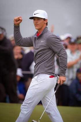 MELBOURNE, VIC - NOVEMBER 27: Thorbjorn Olesen of Denmark sinks his putt and wins the ISPS HANDA World Cup of Golf on the final day of the ISPS HANDA World Cup of Golf on November 27, 2016, at Kingston Heath Golf Club in Melbourne, Australia. (Photo by Jason Heidrich Icon Sportswire) GOLF: NOV 27 World Cup of Golf - Final Round Icon161127097 EDITORIAL USE ONLY
