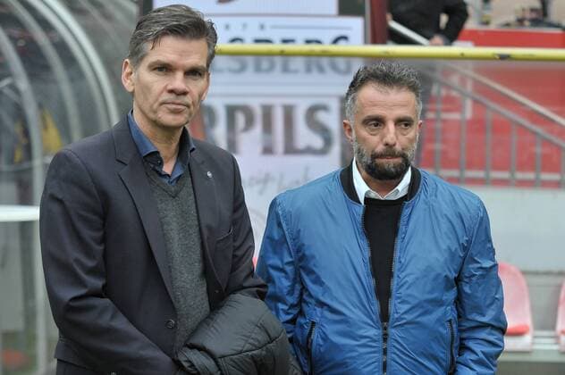 27.11.2016, xtkx, Fussball 2.Bundesliga, 1. FC Kaiserslautern - Karlsruher SC, emspor, v.l. Ingo Wellenreuther (KSC), Tomas Oral (KSC) , Kaiserslautern