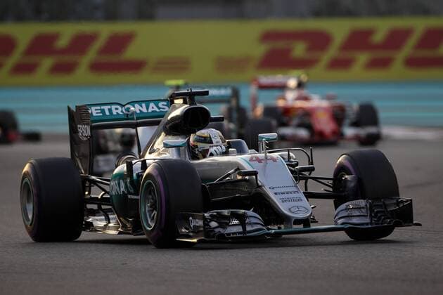 Abu Dhabi Grand Prix, UAE 24 - 27 November 2016 27.11.2016 - Race, Lewis Hamilton (GBR) Mercedes AMG F1 W07 Hybrid 