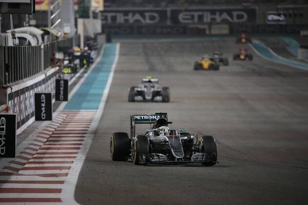Abu Dhabi Grand Prix, UAE 24 - 27 November 2016 27.11.2016 - Race, Lewis Hamilton (GBR) Mercedes AMG F1 W07 Hybrid 