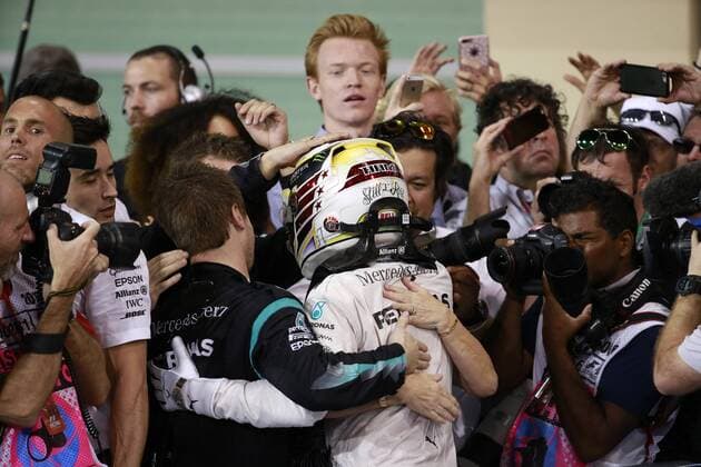 Abu Dhabi Grand Prix, UAE 24 - 27 November 2016 27.11.2016 - Race, Lewis Hamilton (GBR) Mercedes AMG F1 W07 Hybrid race winner 