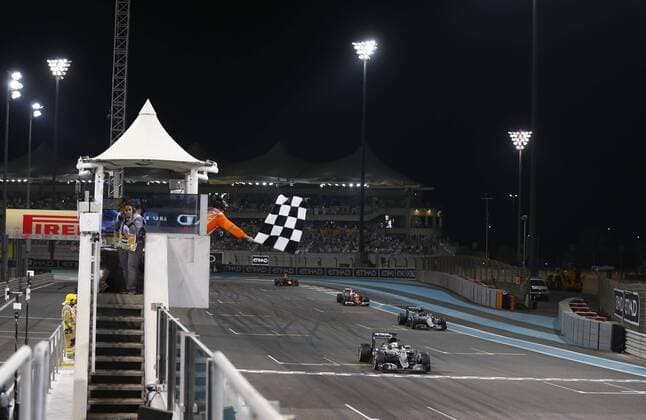 Motorsports: FIA Formula One World Championship WM Weltmeisterschaft 2016, Grand Prix of Abu Dhabi, xHOCHxZWEIx