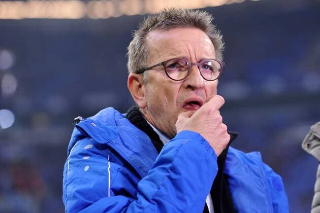 Fußball 1. Bundesliga 12. Spieltag Schalke 04 - Darmstadt 98 am 27.11.2016 in der Veltins Arena in Gelsenkirchen Norbert Meier ( Trainer Darmstadt ) xJKx