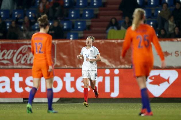 Fußball, Damen Länderspiel, Niederlande - England (L-R) Tessel Middag of Holland, Jodie Taylor of England,n Jill Roord of Hollandduring the friendly match between the women of Netherlands and England on November 29, 2016 at the Koning Willem II stadium in Tilburg, The Netherlands. Women: Netherlands v England Friendly match 2016 2017 xVIxxIVx 6676215