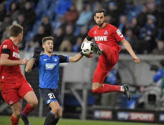 03.12.2016, Fussball 1.Bundesliga 2016 2017, 13.Spieltag, TSG 1899 Hoffenheim - 1.FC Köln, in der WIRSOL Rhein-Neckar-Arena Sinsheim. v.li: Andrei Kramaric (TSG 1899 Hoffenheim) gegen Mergim Mavraj (Köln). 