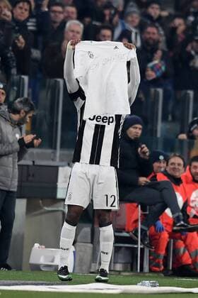 Bilder des Tages - SPORT Fußball, Juventus Turin - Atalanta Bergamo Mg Torino 03 12 2016 - campionato di calcio serie A Juventus-Atalanta: Torjubel Alex Sandro 