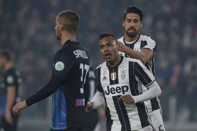 Alex Sandro Juventus con Sami Khedira Goal celebration Torino 03-12-2016, Juventus Stadium, Football Calcio 2016 2017 Serie A, Juventus - Atalanta, filippoxalfero