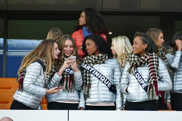 Kandidatinnen der Miss France Wahl auf der Tribüne FOOTBALL : Montpellier vs Paris Saint Germain - Ligue 1 - 03 12 2016 RichardGosselin 