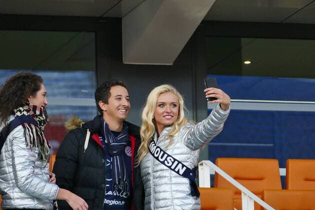 Kandidatinnen der Miss France Wahl auf der Tribüne FOOTBALL : Montpellier vs Paris Saint Germain - Ligue 1 - 03 12 2016 RichardGosselin 