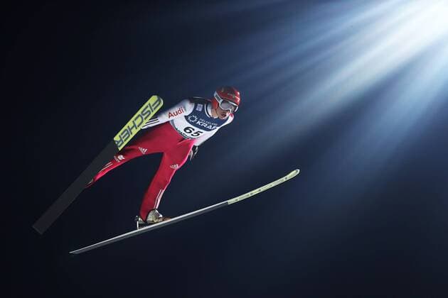 Themen der Woche - SPORT Bilder des Tages - SPORT NORDIC COMBINED - FIS WC Lillehammer LILLEHAMMER,NORWAY,04.DEC.16 - NORDIC SKIING, NORDIC COMBINED, Ski jumping Skispringen Ski nordisch - FIS World Cup Lillehammer, large hill, men. Image shows Eric Frenzel (GER). GEPAxpictures xDanielxGoetzhaber