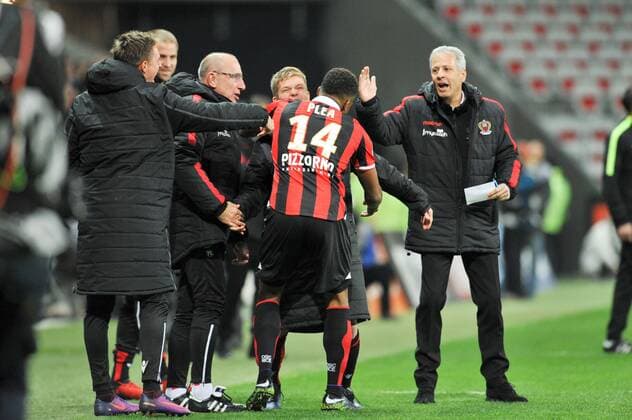 26 Vincent KOZIELLO (nice) - LUCIEN FAVRE (ENTRAINEUR NICE) - JOIE FOOTBALL : Nice vs Toulouse - Ligue 1 - 04 12 2016 FEP Panoramic 