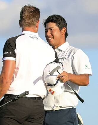 Golf: Matsuyama wins Hero World Challenge Hideki Matsuyama (R) of Japan celebrates after completing the final round of the Hero World Challenge at Albany Golf Club in the Bahamas on Dec. 4, 2016. Matsuyama finished with a total score of 18-under-par 270, winning the tournament for the first time. 