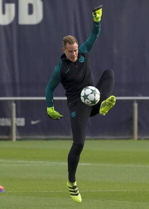 05.12.2016, xslx, Fussball UEFA Champions League, Fussball UEFA Champions League, FC Barcelona Barca - Borussia Moenchengladbach Training und Pressekonferenz, emspor, v.l. Marc-Andre Ter Stegen (FC Barcelona) Barcelona