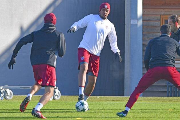 Jerome BOATENG (Bayern Muenchen) beim Trainingsspiel, Abschlusstraining FC Bayern Muenchen vor dem Champions League Spiel gegen Atletico Madrid. Trainingsgelaende an der Saebener Strasse, Fussball,am 18.10.2016..