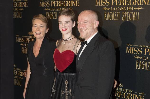 Beatrice Bebe Vio mit Eltern bei der Premiere des Kinoflims Miss Peregrine - La casa dei ragazzi speciali Miss Peregrine s Home for Peculiar Children Die Insel der besonderen Kinder im uditorium Conciliazione. Rome, 05.12.2016 Foto:xDaziramx xFuturexImage