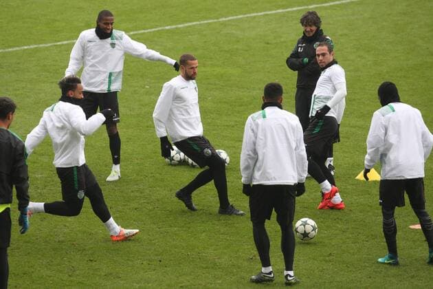 WARSZAWA 06.12.2016 OFFICIAL TRAINING SPORTING LISBON PLAYERS FOOTBALL CHAMPIONS LEAGUE SEASON 2016 2017  161206MSZ013