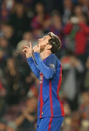 Fußball, CL, FC Barcelona - Borussia Mönchengladbach 06.12.2016, Fussball UEFA Champions League 2016 2017, Gruppenphase, 6.Spieltag, FC Barcelona Barca - Borussia Mönchengladbach im Stadion Camp Nou Barcelona (Spanien). Jubel Torschütze Lionel Messi (FC Barcelona) zum Tor zum 1:0 
