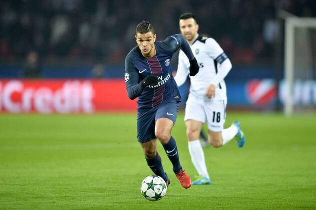 Fußball, CL, Paris St. Germain - Ludogorez Rasgrad 21 HATEM BEN ARFA (psg) - Paris, Frankreich - Fussball, Champions League, Paris Saint Germain PSG vs. PFC Ludogorets Razgrad - 06 12 2016 AnthonyBIBARD FEP Panoramic 