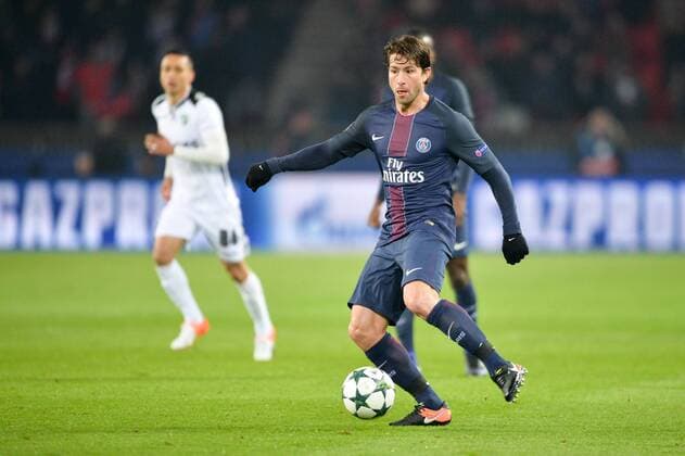 Fußball, CL, Paris St. Germain - Ludogorez Rasgrad 17 MAXWELL (psg) - Paris, Frankreich - Fussball, Champions League, Paris Saint Germain PSG vs. PFC Ludogorets Razgrad - 06 12 2016 AnthonyBIBARD FEP Panoramic 