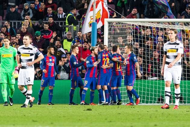 FC Barcelona Barca s Leo Messi, Rafinha Alcantara, Arda Turan, VfL Borussia Monchengladbach s Yann Sommer, Tony Jantschke during Champions League match between Futbol Club Barcelona and VfL Borussia Mönchengladbach at Camp Nou Stadium in Barcelona , Spain. December 06, 2016.  (20161206115)