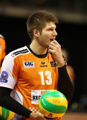 Ruben Schott Aktion Oberkoerper Oberkörper Volleyball CEV CL Championsleague Herren Saison 2016 2017 06.12.2016 BR Volleys Berlin BRV vs. Cucine Lube Civitanova