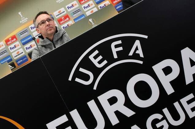 SOCCER - UEFA EL, Rapid vs Bilbao, preview VIENNA,AUSTRIA,07.DEC.16 - SOCCER - UEFA Europa League, group stage, SK Rapid Wien vs Athletic Club Bilbao, preview, press conference PK Pressekonferenz of Rapid. Image shows head coach Damir Canadi (Rapid). GEPAxpictures xPhilippxBrem
