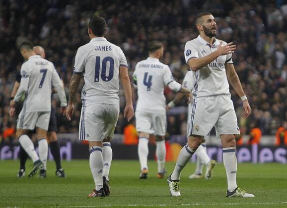 Soccer match between Real Madrid and Borussia Dortmund of the 2016 2017 Champions League, held at the Santiago Bernabeu stadium, in Madrid, December 7, 2016. Photo by J. Luis Cuesta 261 Cordon Press. Karim Benzema celebrates after scoring  xJosexLuisxCuestax xx
