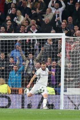 Karim Benzema ( Real Madrid 9 ) nach dem 1:0, Real Madrid - Borussia Dortmund, UEFA Champions League, Fussball, 07.12.2016, Madrid Copyright: xLangerx xEibner-Pressefotox EP_HLR