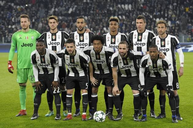 Fußball, CL, Juventus Turin - Dinamo Zagreb Juventus Team Lineups Formazione Torino 07-12-2016 Juventus Stadium Football Calcio Champions League 2016 2017 Juventus - Dinamo Zagreb . filippoxalfero