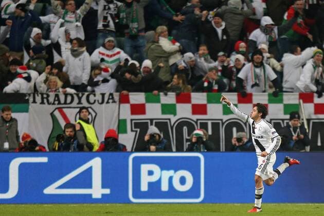 Fußball, CL, Legia Warschau - Sporting Lissabon 07.12.2016 WARSZAWA, FOOTBALL, UEFA CHAMPIONS LEAGUE - LEGIA WARSZAWA - SPORTING LISBON: GULIHERME GULIHERME RADOSC, BRAMKA, GOL  20161207CSLG0026