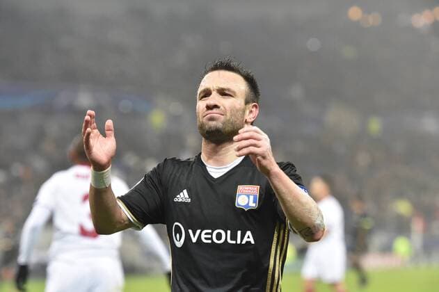 Mathieu Valbuena (lyon) FOOTBALL : Lyon vs Sevilla - Champions League - 07 12 2016 FredericChambert 