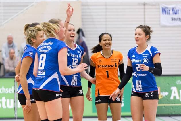 Allianz MTV Stuttgart; Jubel nach dem Sieg, Volleyball, Volleyball-Bundesliga Frauen, Schwarz-Weiß Erfurt - Allianz MTV Stuttgart, xprx