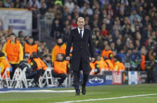 Soccer match between Real Madrid and Borussia Dortmund of the 2016 2017 Champions League, held at the Santiago Bernabeu stadium, in Madrid, December 7, 2016. . Zinedine Zidane  xJosexLuisxCuestax xx