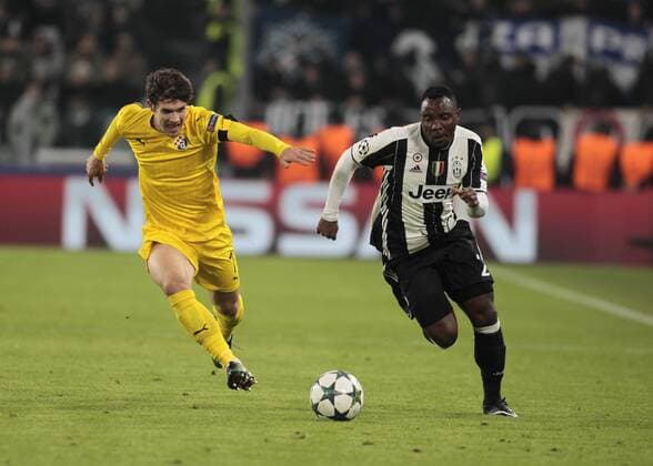 Fußball, CL, Juventus Turin - Dinamo Zagreb December 7, 2016 - Turin, Italy - Kwadwo Asamoah during Champions League match between Juventus v Dinamo Zagreb, in Turin, on December 7, 2016. Juventus v GNK Dinamo Zagreb - UEFA Champions League  - ZUMAn230 20161207_zaa_n230_086