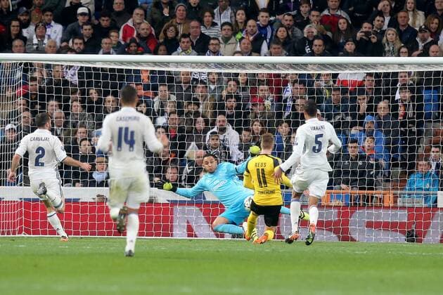 Keylor Navas ( Real Madrid 1 ) Marco Reus (Borussia Dortmund 11) mit dem 2:2, Real Madrid - Borussia Dortmund, UEFA Champions League, Fussball, 07.12.2016, Madrid Copyright: xLangerx xEibner-Pressefotox EP_HLR