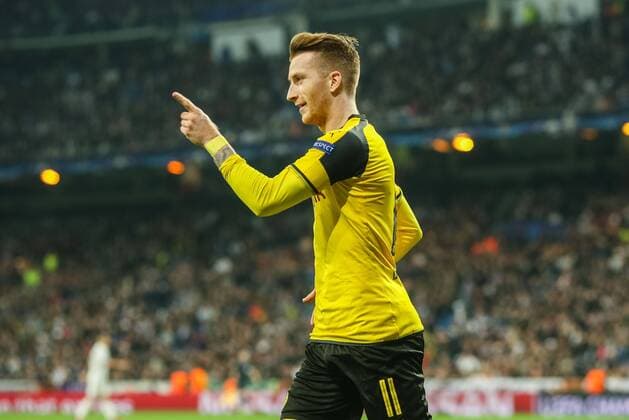 Madrid, Spain 07.12.2016, UEFA Champions League - 2016 17 Season, Group F - Matchday 6, Real Madrid - BV Borussia Dortmund, Tor zum 2:2 Torschuetze Marco Reus (BVB) jubelt ( DeFodi048