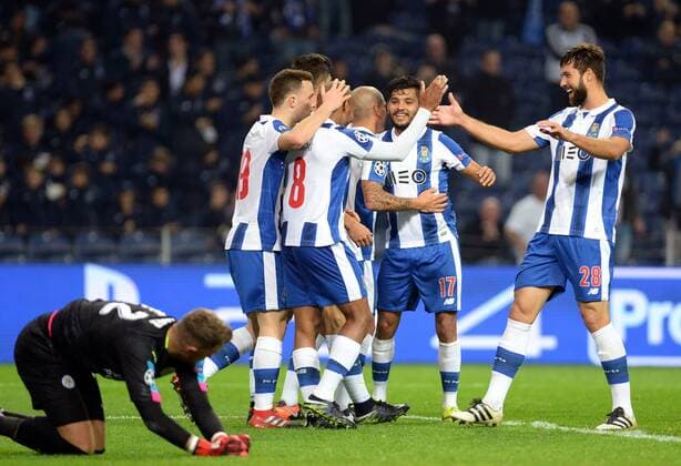 PORTO, Dec.7, 2016 -- Porto s players celebrate their goal during the UEFA Champions League Group G football match between FC Porto and Leicester City FC at Dragon stadium in Porto, Portugal, Dec. 7, 2016. Porto won 5-0. ) (SP)PORTUGAL-PORTO-UEFA CHAMPIONS LEAGUE ZhangxLiyun 
