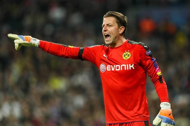 Madrid, Spain 07.12.2016, UEFA Champions League - 2016 17 Season, Group F - Matchday 6, Real Madrid - BV Borussia Dortmund, Torwart Roman Weidenfeller (BVB) gestikuliert ( DeFodi048