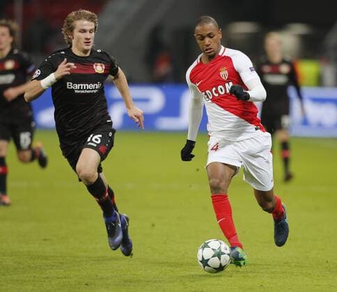 Leverkusen, Germany 07.12.2016, Champions League Gruppe E, 6. Spieltag, Bayer Leverkusen vs AS Monaco FC, Zweikampf Tin Jedvaj (Leverkusen, R) gegen Abdou Diallo (Monaco). ( DeFodi512