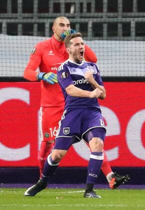 Anderlecht s Alexandru Chipciu celebrates after scoring during the sixth and last game in the group stage (group C) of the UEFA Europa League competition between Belgian soccer club RSC Anderlecht and French club AS Saint-Etienne, in Brussels, Thursday 08 December 2016. Anderlecht is already qualified for the next stage. VIRGINIExLEFOUR  x04993844x