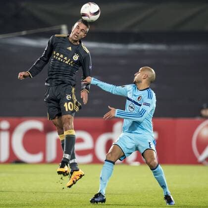 (L-R) Robin van Persie of Fenerbahce SK, Karim el Ahmadi of Feyenoordduring the Europa League group A match between Feyenoord and Fenerbahce SK on December 08, 2016 at the Kuip stadium in Rotterdam, The Netherlands. Feyenoord v Fenerbahce SK UEFA Europa League 2016 2017 xVIxGerritxvanxKeulenxIVx 6726609