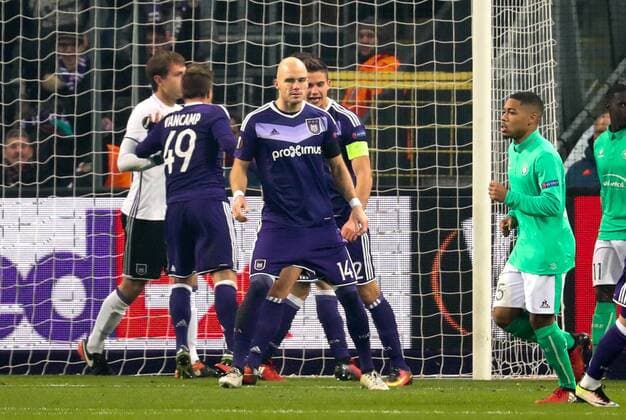 Anderlecht s Bram Nuytinck celebrates during the sixth and last game in the group stage (group C) of the UEFA Europa League competition between Belgian soccer club RSC Anderlecht and French club AS Saint-Etienne, in Brussels, Thursday 08 December 2016. Anderlecht is already qualified for the next stage. VIRGINIExLEFOUR  x04993980x