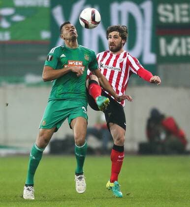 SOCCER - UEFA EL, Rapid vs Bilbao VIENNA,AUSTRIA,08.DEC.16 - SOCCER - UEFA Europa League, group stage, SK Rapid Wien vs Athletic Club Bilbao. Image shows Joelinton Cassio Apolinario de Lira (Rapid) and Yerai Alvarez (Bilbao). GEPAxpictures xPhilippxBrem
