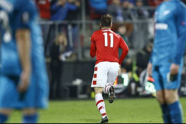 Muamer Tankovic of AZ Alkmaar scoredduring the UEFA Europa League group D match between AZ Alkmaar and FC Zenit on December 08, 2016 at the AFAS stadium in Alkmaar, The Netherlands. AZ v FC Zenit UEFA Europa League 2016 2017 xVIxxIVx 6727312