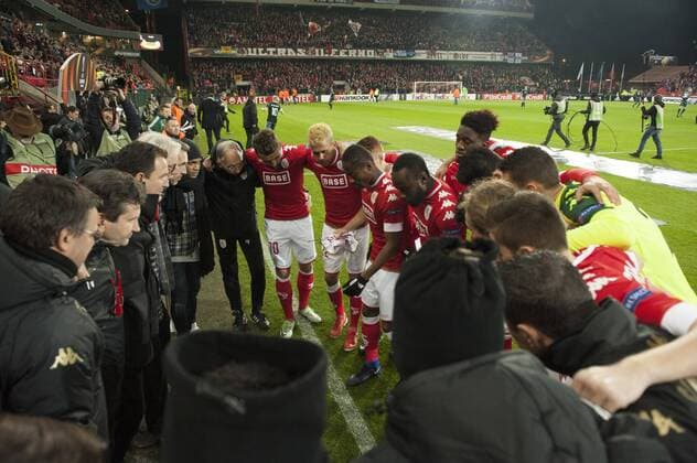 Standard s players pictured at the start of the sixth and last game of the group stage (group G) of the Europa League competition between Belgian soccer team Standard de Liege and Dutch club Ajax Amsterdam in Liege, Thursday 08 December 2016. NICOLASxLAMBERT  x04994180x