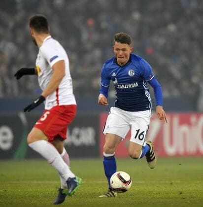 08.12.2016, Fussball Europa-League 2016 2017, Gruppenphase 6.Spieltag, RB Salzburg - FC Schalke 04, EM Stadion Salzburg. Fabian Reese (Schalke) am Ball. 