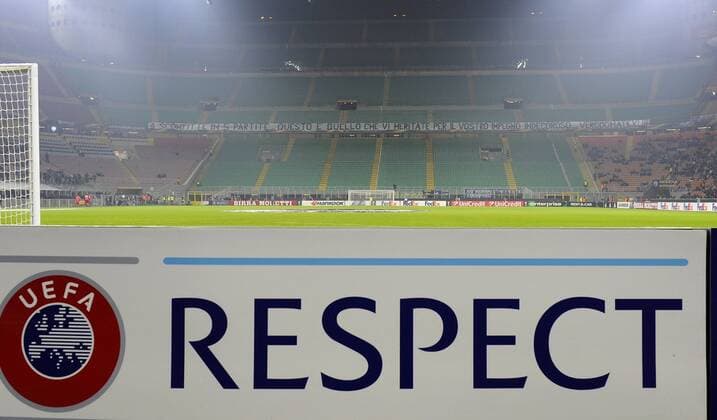 Plakat Fanplakat Transparent di contestazione tifosi Fans Inter, Curva Nord vuota. Supporters Respect Empy stands for a strike of Inter Supporters Europa League 2016 2017 Inter Mailand - Sparta Prag giuseppexceleste