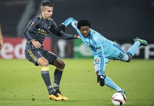 (L-R) Robin van Persie of Fenerbahce SK, Miquel Nelom of Feyenoordduring the Europa League group A match between Feyenoord and Fenerbahce SK on December 08, 2016 at the Kuip stadium in Rotterdam, The Netherlands. Feyenoord v Fenerbahce SK UEFA Europa League 2016 2017 xVIxGerritxvanxKeulenxIVx 6729628